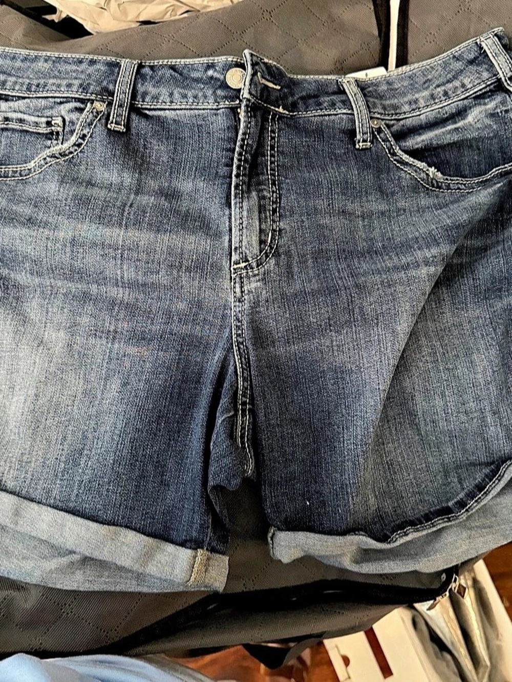 Silver Jeans Co. Boyfriend Mid Rise Short. Denim Shorts 14w Blue